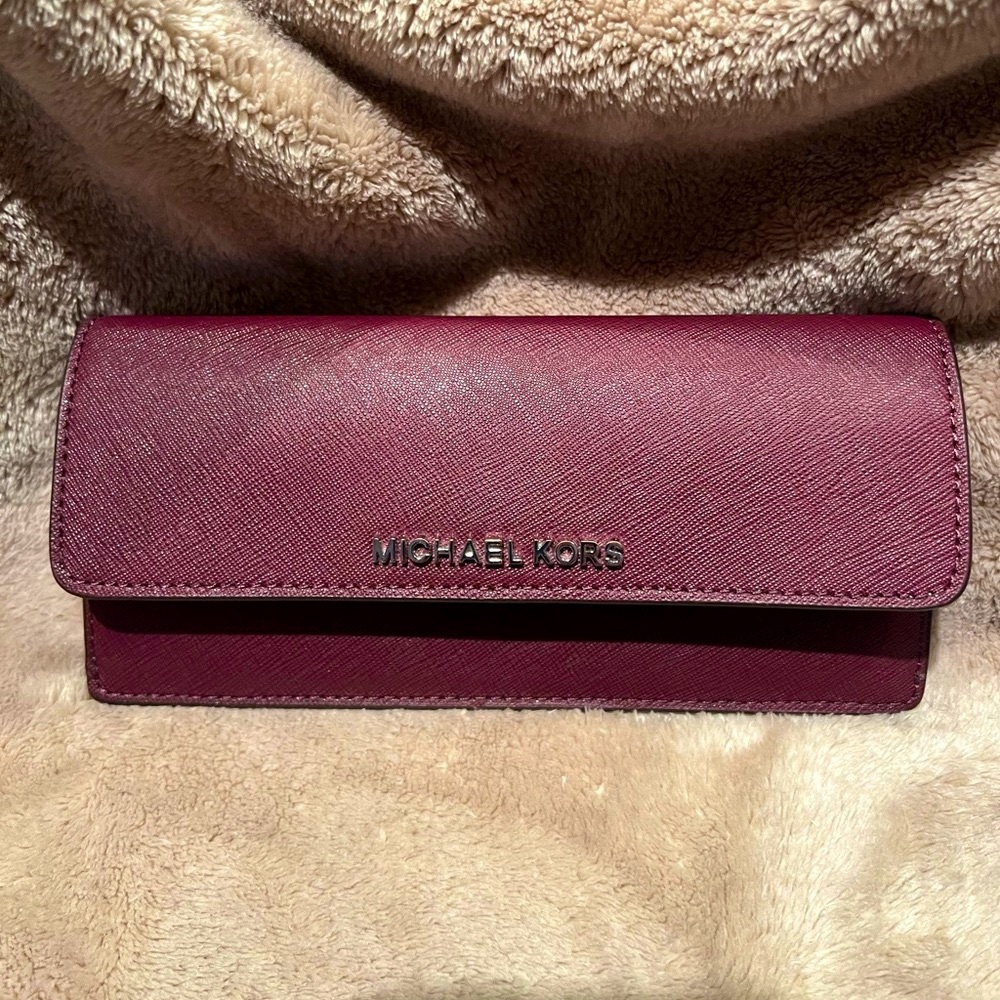 Michael Kors Jet Set Travel Bifold Long Wallet Slimline Merlot Wallet